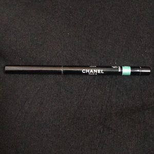 Chanel jade eyeliner